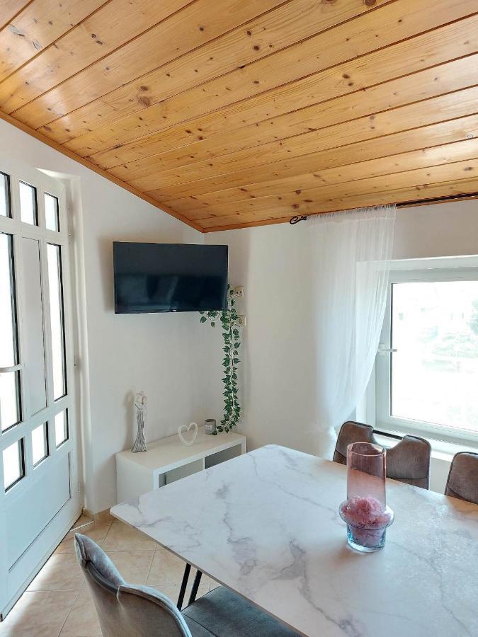 Apartmani Mare シベニク エクステリア 写真